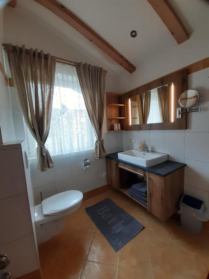 Appartement Alexandra Neukirchen am Großvenediger Eksteriør billede