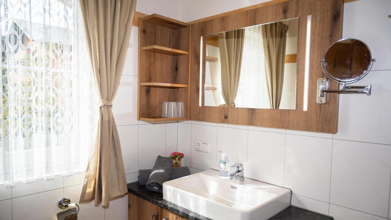 Appartement Alexandra Neukirchen am Großvenediger Eksteriør billede