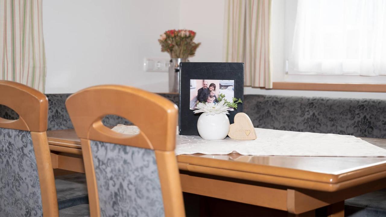 Appartement Alexandra Neukirchen am Großvenediger Eksteriør billede